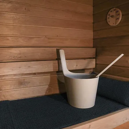 With Sauna & Parking In The Center - Ailo