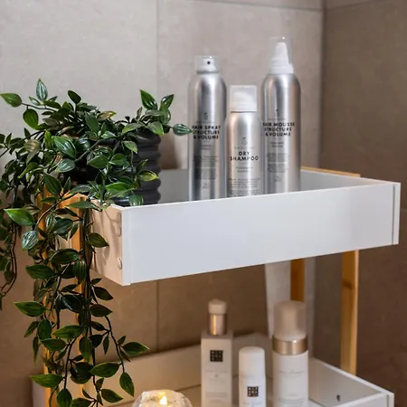 Lejlighed With Sauna & Parking In The Center - Lapnest